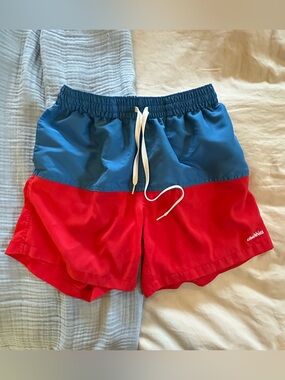 Men’s chubbies Blue and Red Colorblock Swim Trunks